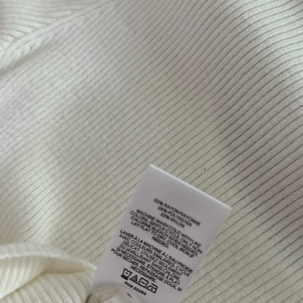 Express Cream Sweater Small - Picture 5 of 9